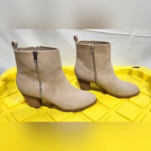 DV By Dolce Vita Women's Tan Ankle Boots-Size 10